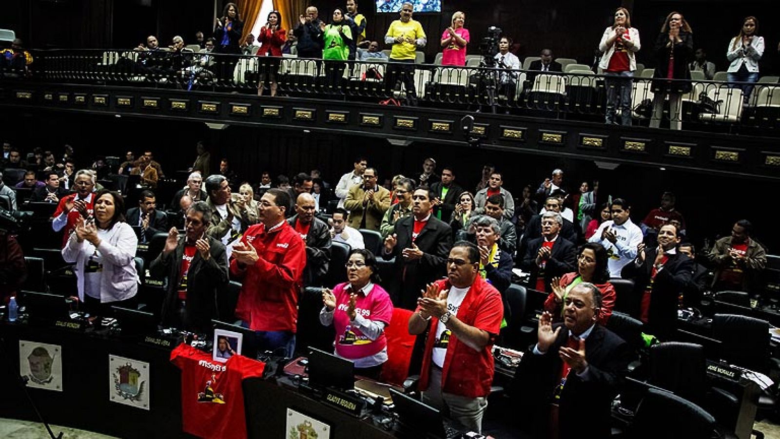 Maduro inicia una batalla contra la "burguesía" para defender la economía de Venezuela