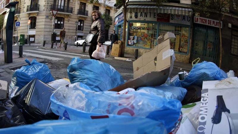 En Madrid, se sigue sin llegar a un acuerdo para poner fin a la huelga de las basuras 