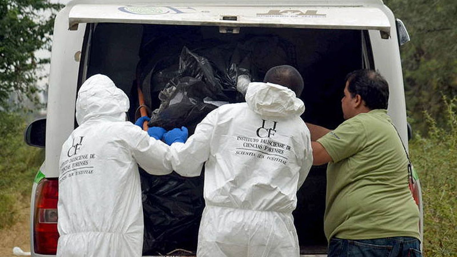 Encuentran al menos 20 cadáveres en México en la búsqueda de dos policías desaparecidos