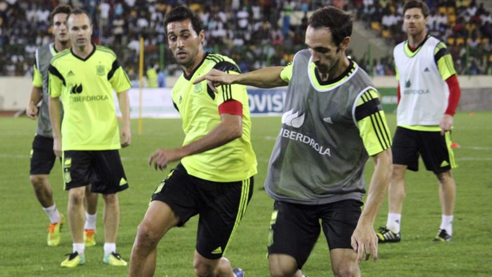 Del Bosque alineará a los menos habituales contra Guinea 