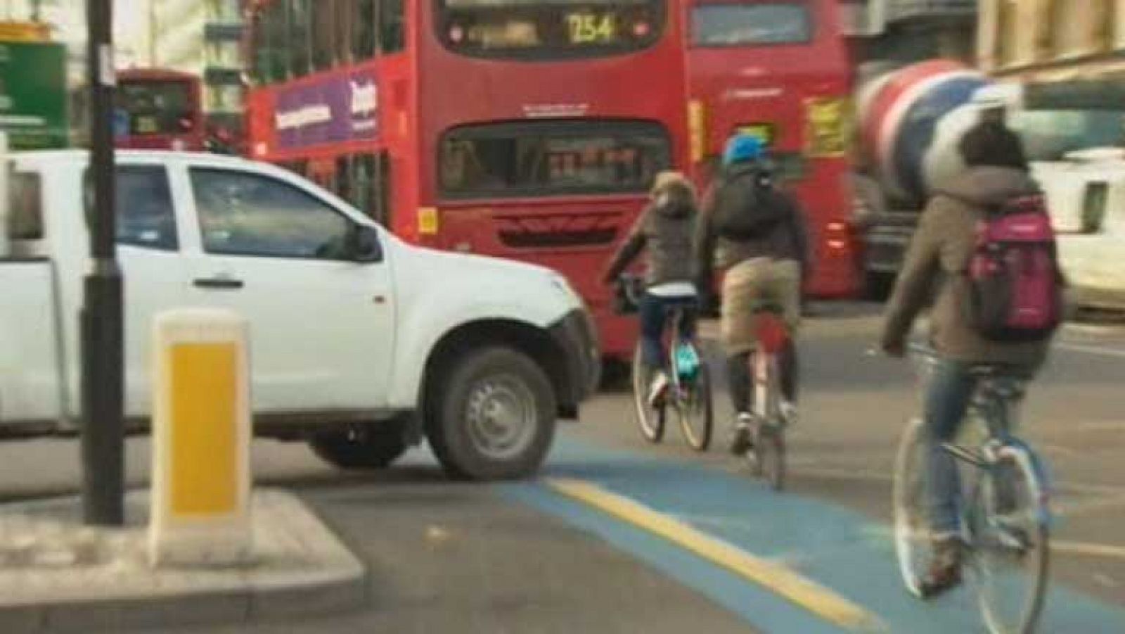 Telediario 1: Ciclistas en Londres | RTVE Play