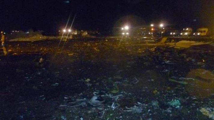 Mueren 50 personas al estrellarse un avión de pasajeros en Rusia