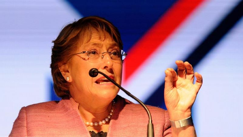 Telediario matinal en cuatro minutos - 18/11/13