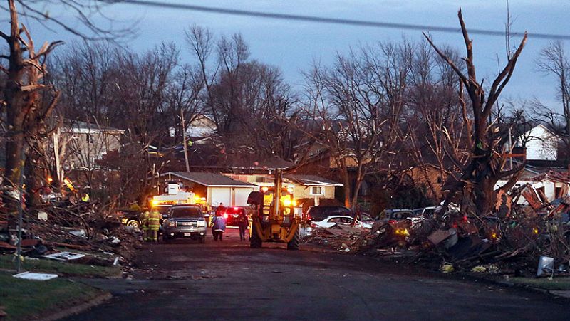 53 millones  de personas viven pendientes de los tornados que asolan el centro y el norte de Estados Unidos 