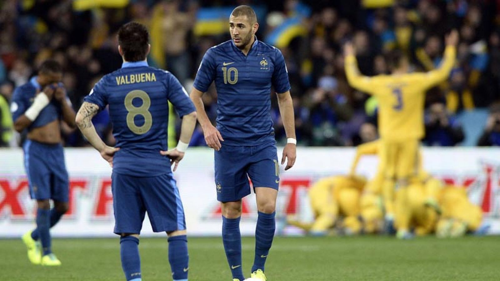 Telediario 1: Francia se juega su futuro mundialista ante Ucrania | RTVE Play