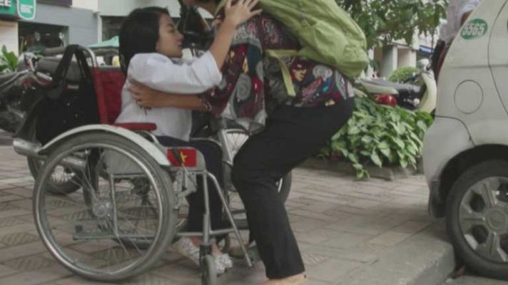 Telediario 1 - Discapacidad en la infancia