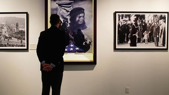 Telediario 1 - Una exposición recuerda el asesinato de Kennedy