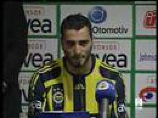  - El Fenerbahçe presenta a Güiza