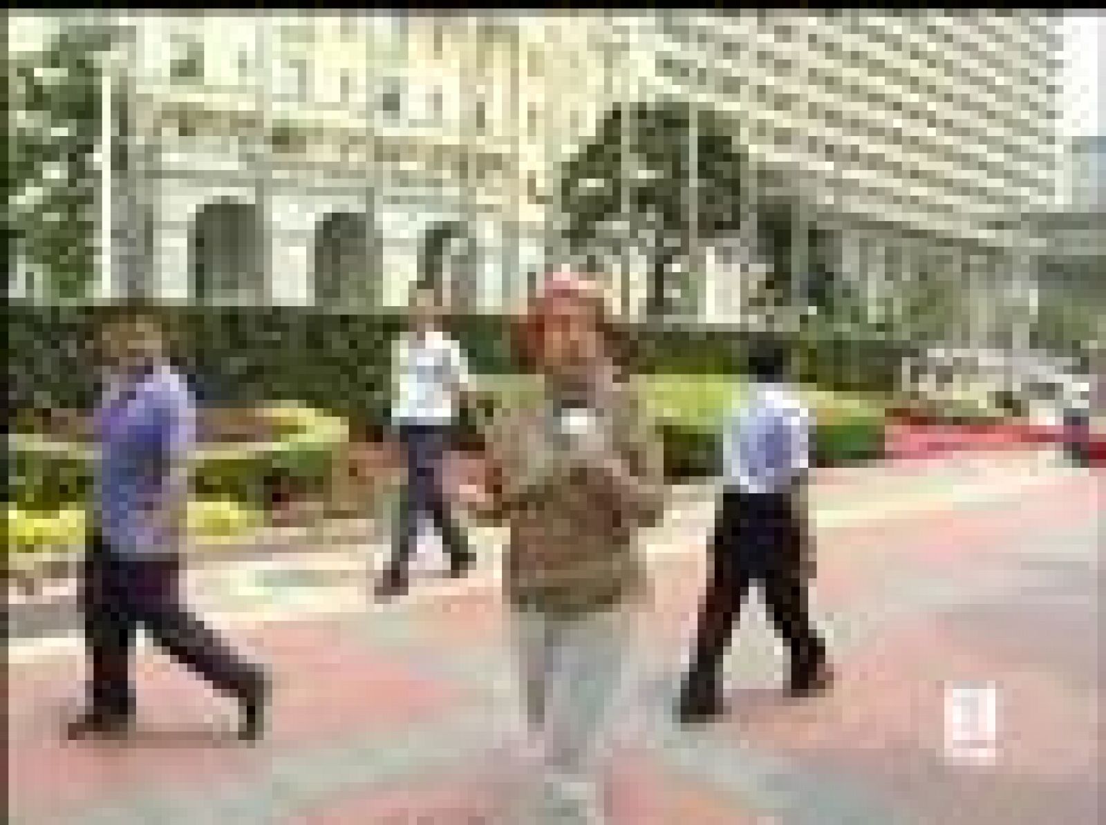 En Pekín, quedan plazas hoteleras de sobra para los Juegos Olímpicos. Los organizadores calculan que medio millón de visitantes acudan a la gran cita deportiva.