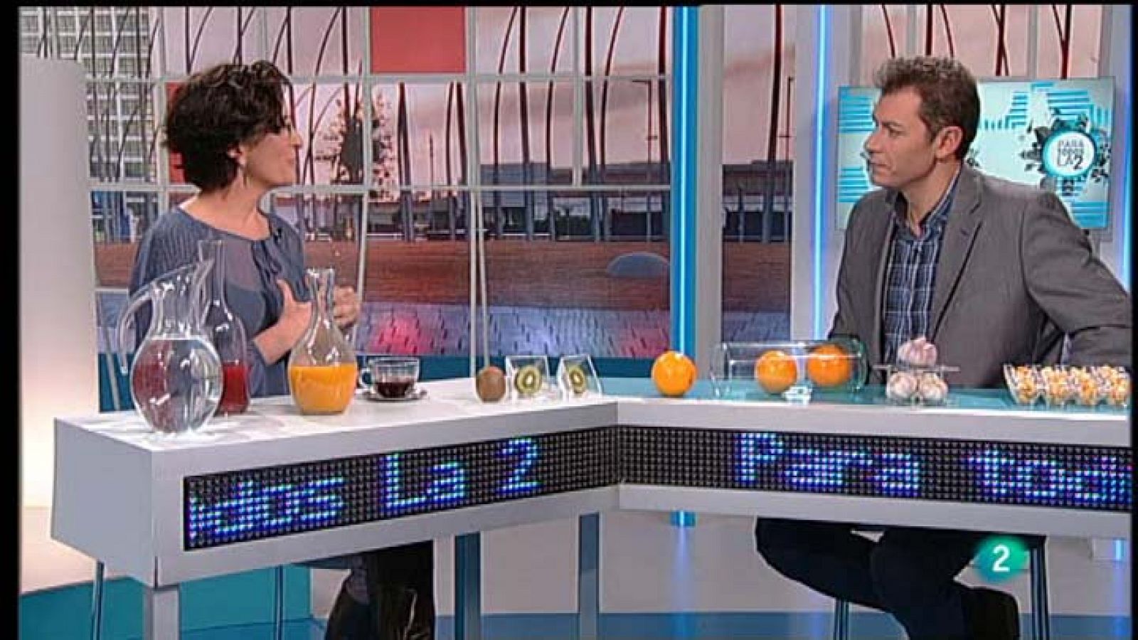 Para Todos La 2 - Nutrición - Beber agua, un café o un zumo por la mañana