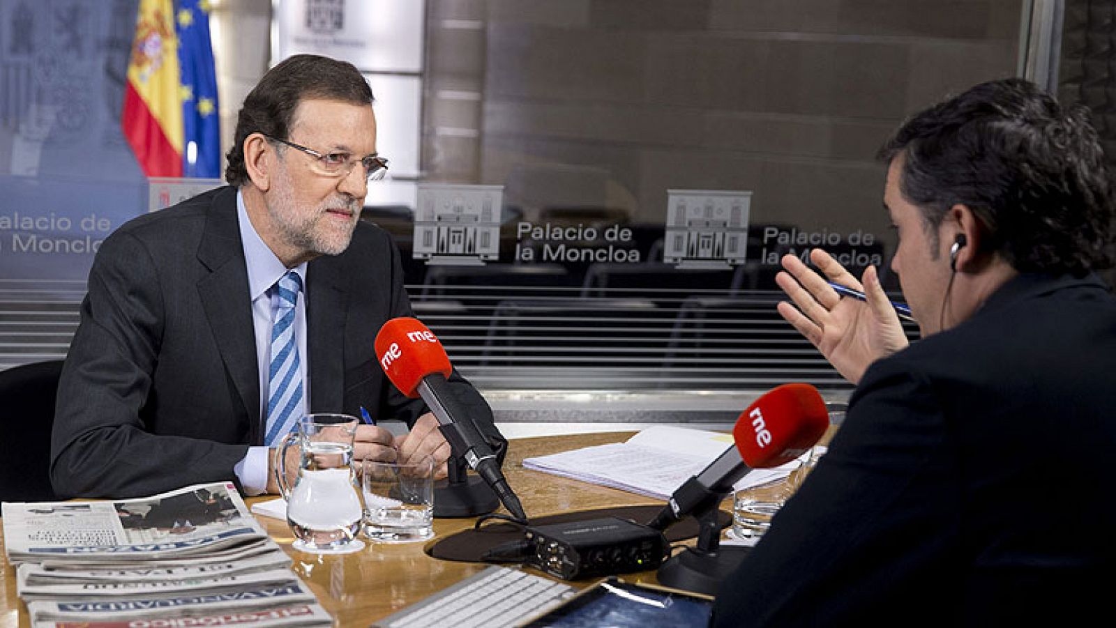 Rajoy no descarta nuevos ajustes y señala que no se modificará el IVA en 2014