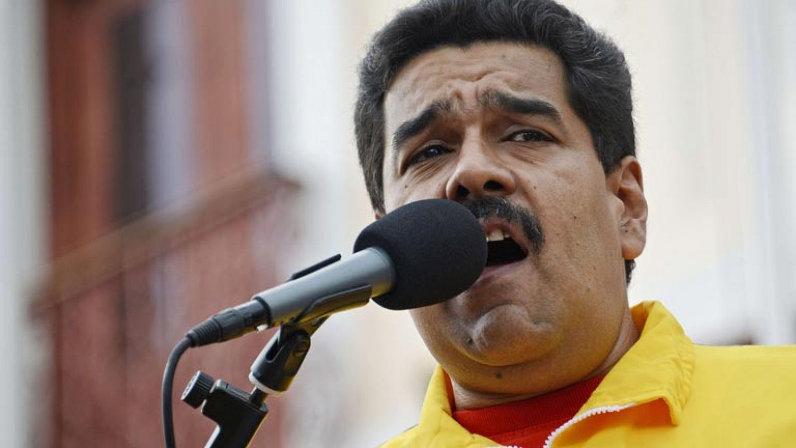 Telediario 1: Nicolás Maduro aprueba sus dos primeras leyes con poderes especiales | RTVE Play