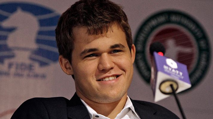 Magnus Carlsen, nuevo rey del ajedrez