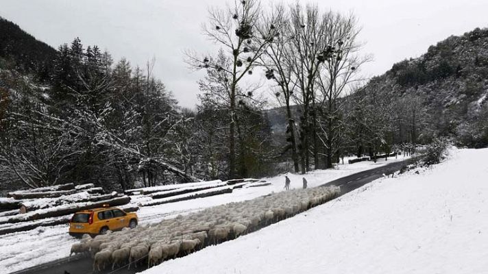 Nieve a partir de 400 metros y temperaturas sin cambios notables