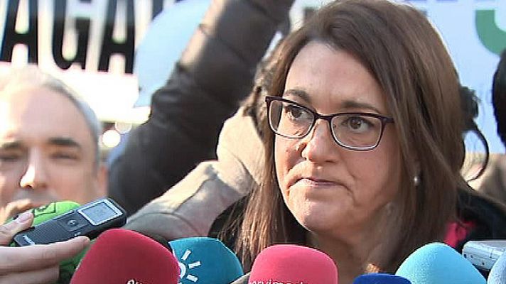 Informativo 24h - El PSOE critica el "silencio" del Gobierno ante el "gran escándalo" de Bárcenas