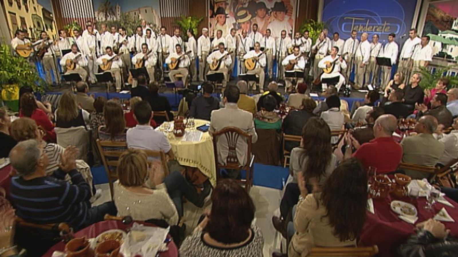 Tenderete - 24/11/13 con la parranda "Araguaney", Luis Morera, Mary Sánchez, Isabel Padrón y Fernando Benítez . - Tenderete | Ver