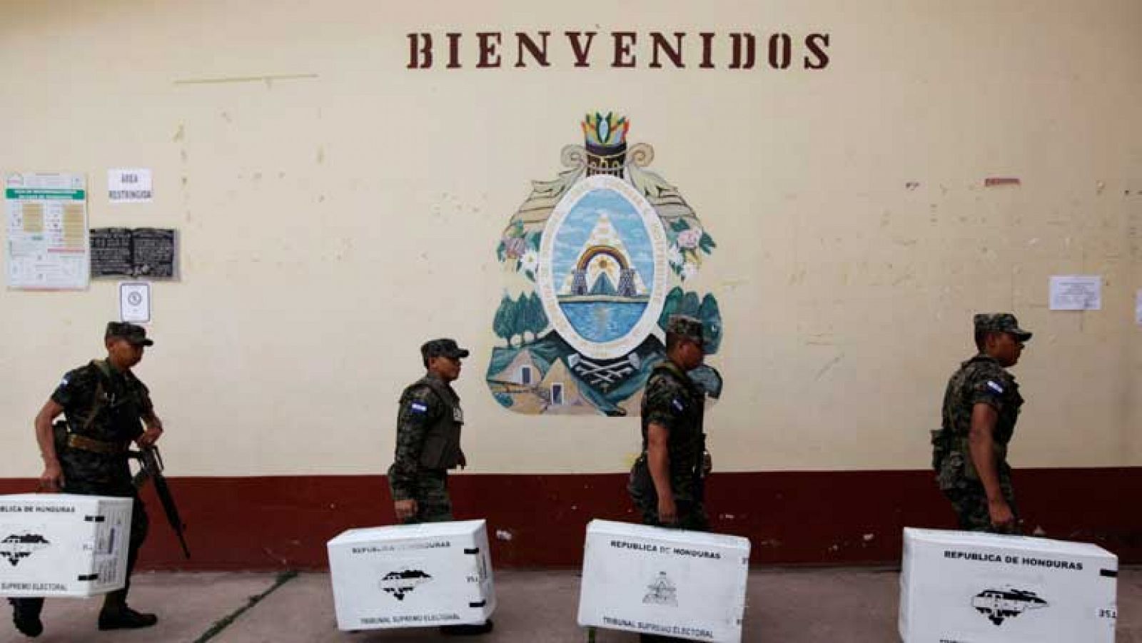 Honduras elige presidente cuatro años después del golpe de estado de Zelaya