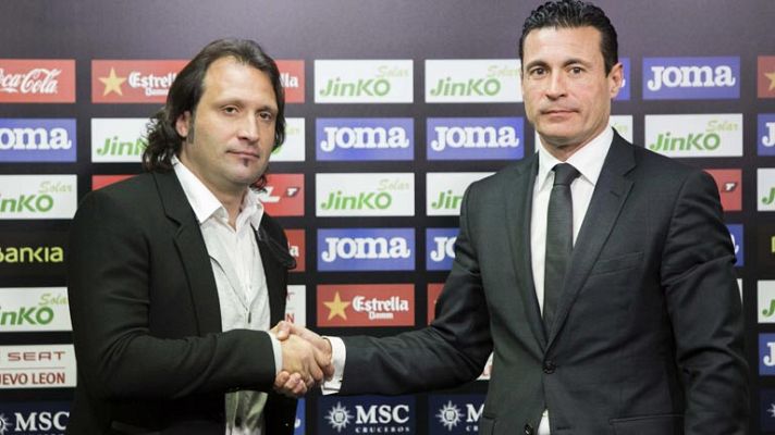 Telediario 1 - Salvo entrega a Rufete el futuro de Djukic