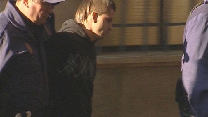 Telediario 1 - Los padres de Marta pagan costas