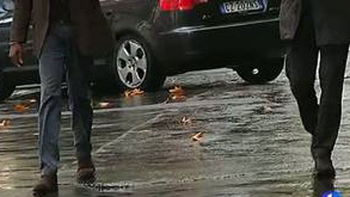 Telediario 1 - Escándalo en Italia por el caso de dos menores que se prostituían en Internet