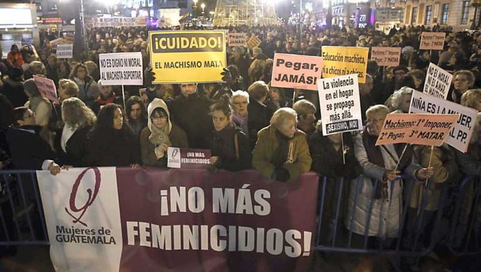 Telediario - 21 horas - 25/11/13 - Ver ahora