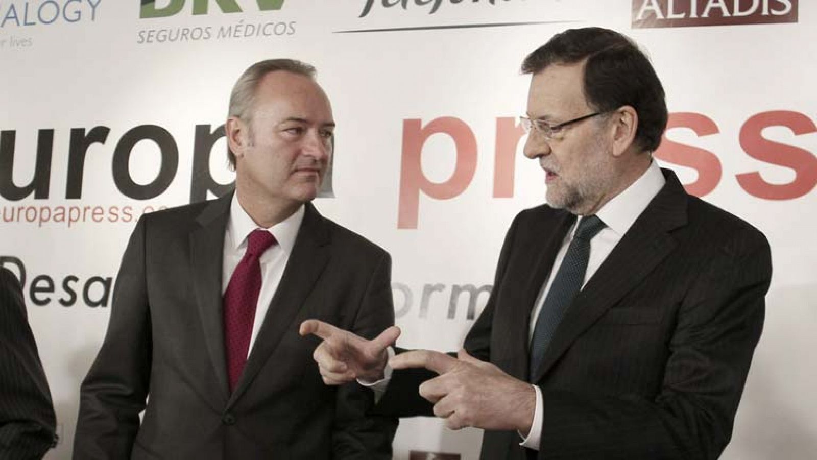 Mariano Rajoy acompaña a Alberto Fabra en un desayuno informativo