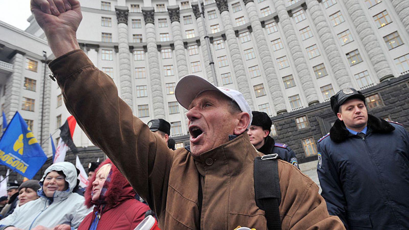 Telediario 1: La oposición ucraniana demanda la liberación de Timoshenko y la asociación con la UE | RTVE Play