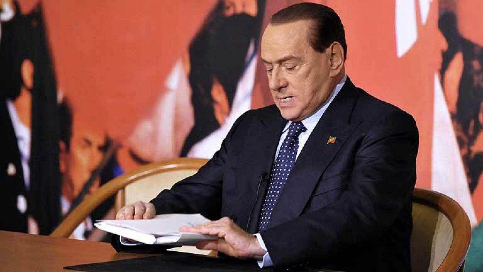  El partido de Berlusconi abandona la coalición gubernamental de Italia en la víspera del voto en el Senado