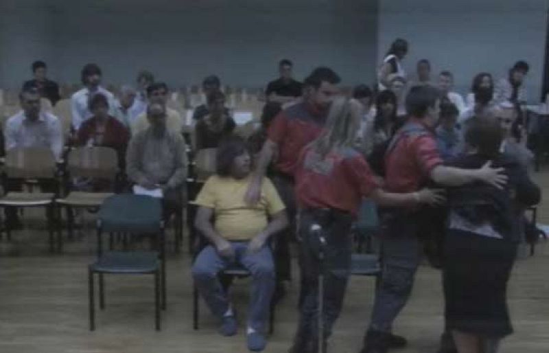 Tercera jornada, en Pamplona, del juicio contra Jaime Jiménez Arbe, 'El Solitario', por el asesinato de dos guardias civiles en Castejón. El momento más tenso se ha vivido cuando la madre de uno de los agentes se ha enfrentado al Solitario.