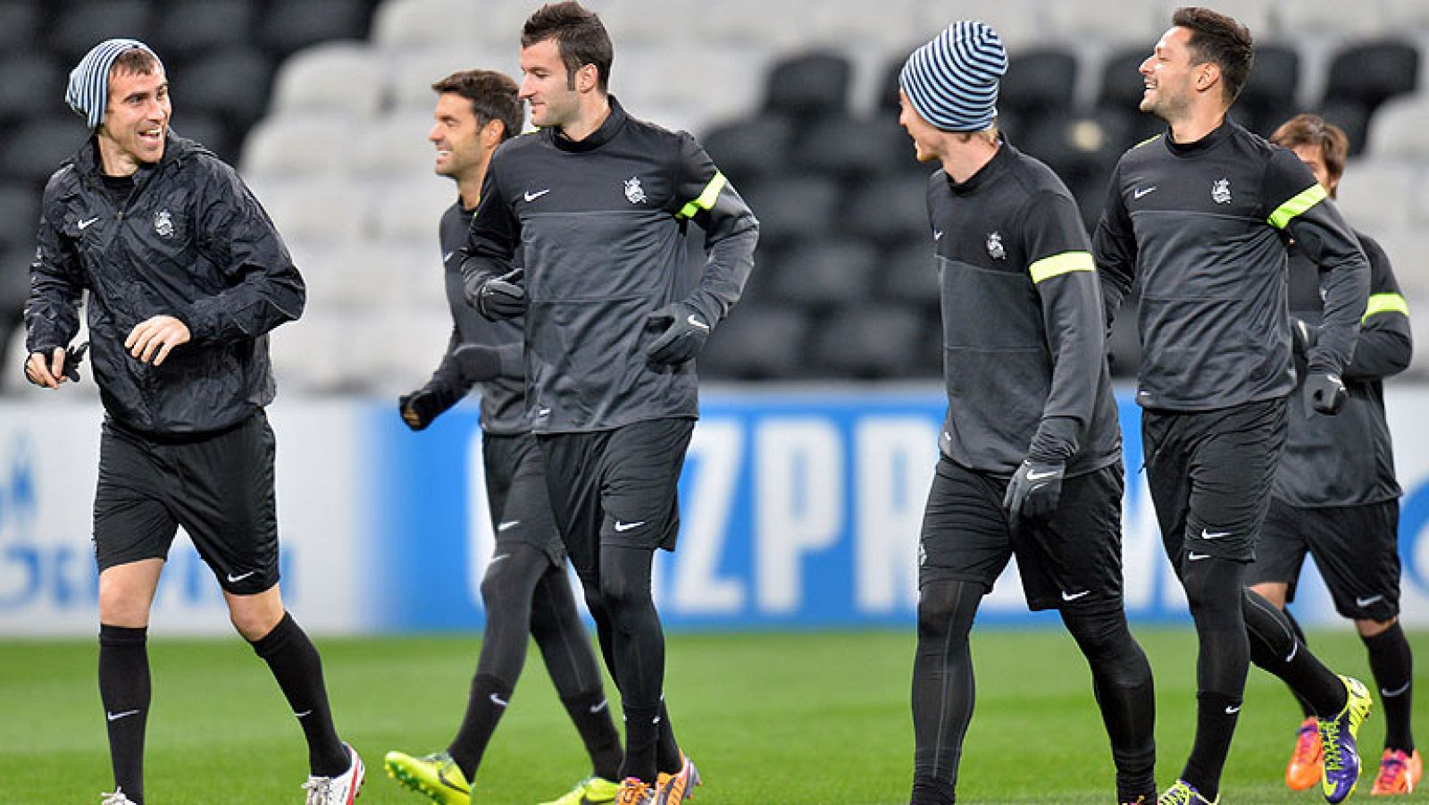 La Real Sociedad y el Shakthar Donetsk se juegan su futuro europeo en un choque vital para ambos conjuntos, especialmente para el donostiarra, que puede quedarse sin opciones de optar a jugar la Europa League.