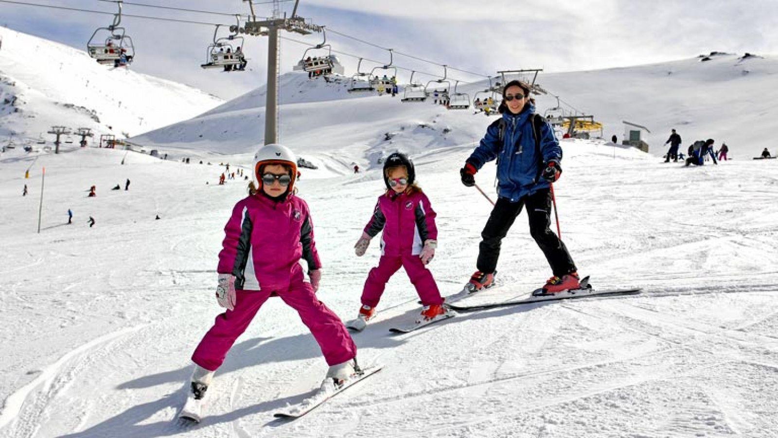Sierra Nevada creará para la temporada invernal 2013-14 una nueva zona familiar denominada "Pista del Mar" en el corazón de Borreguiles, en el emplazamiento del antiguo snowpark, en una decidida apuesta por ampliar los espacios de nieve para la diver