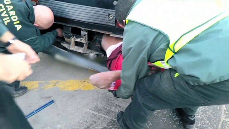 '24 horas en la calle' acompaña a la Guardia Civil en un control de inmigración irregular