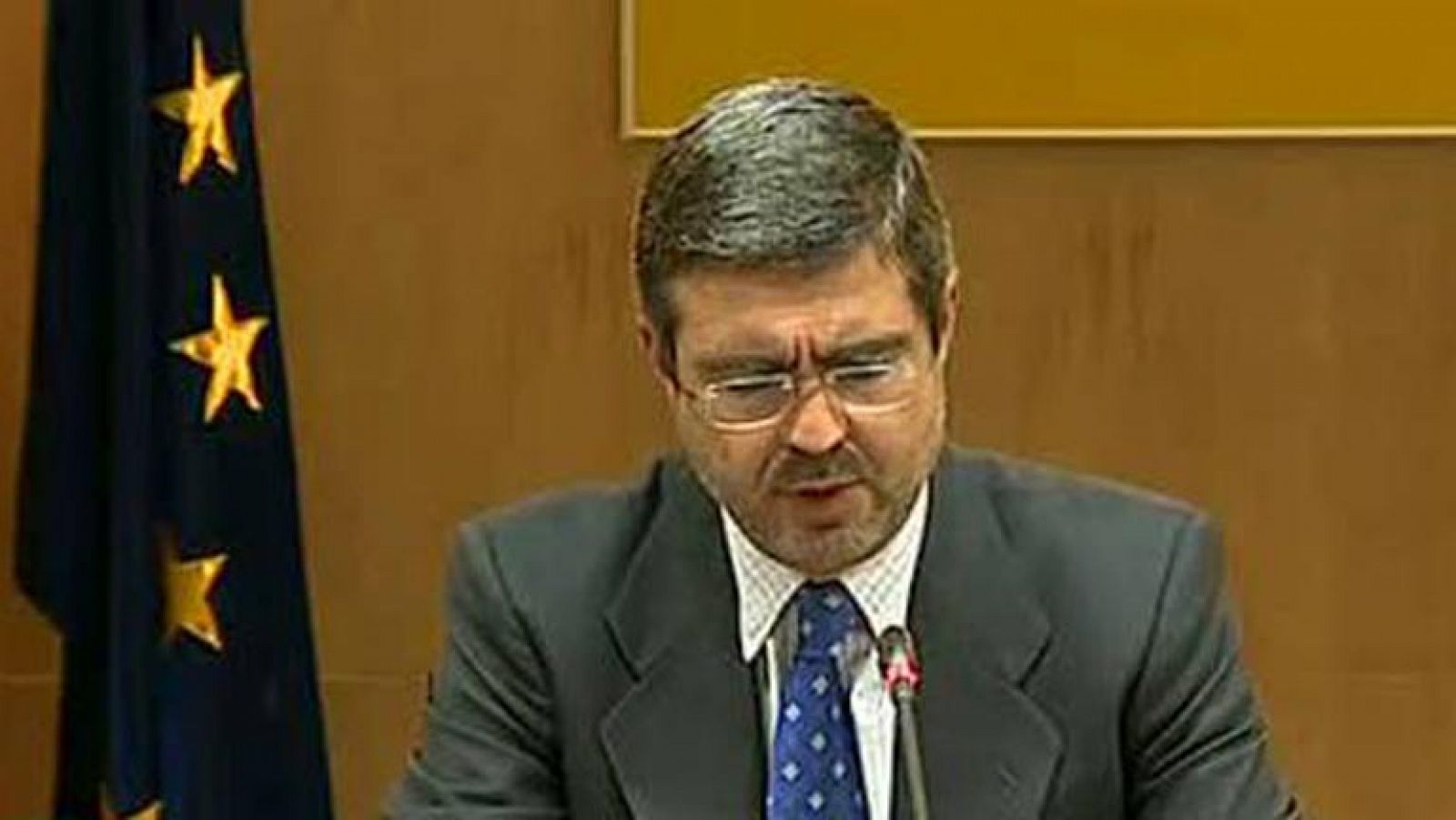 Informativo 24h: Jiménez-Latorre: "Se inicia un proceso sostenido de recuperación económica" | RTVE Play