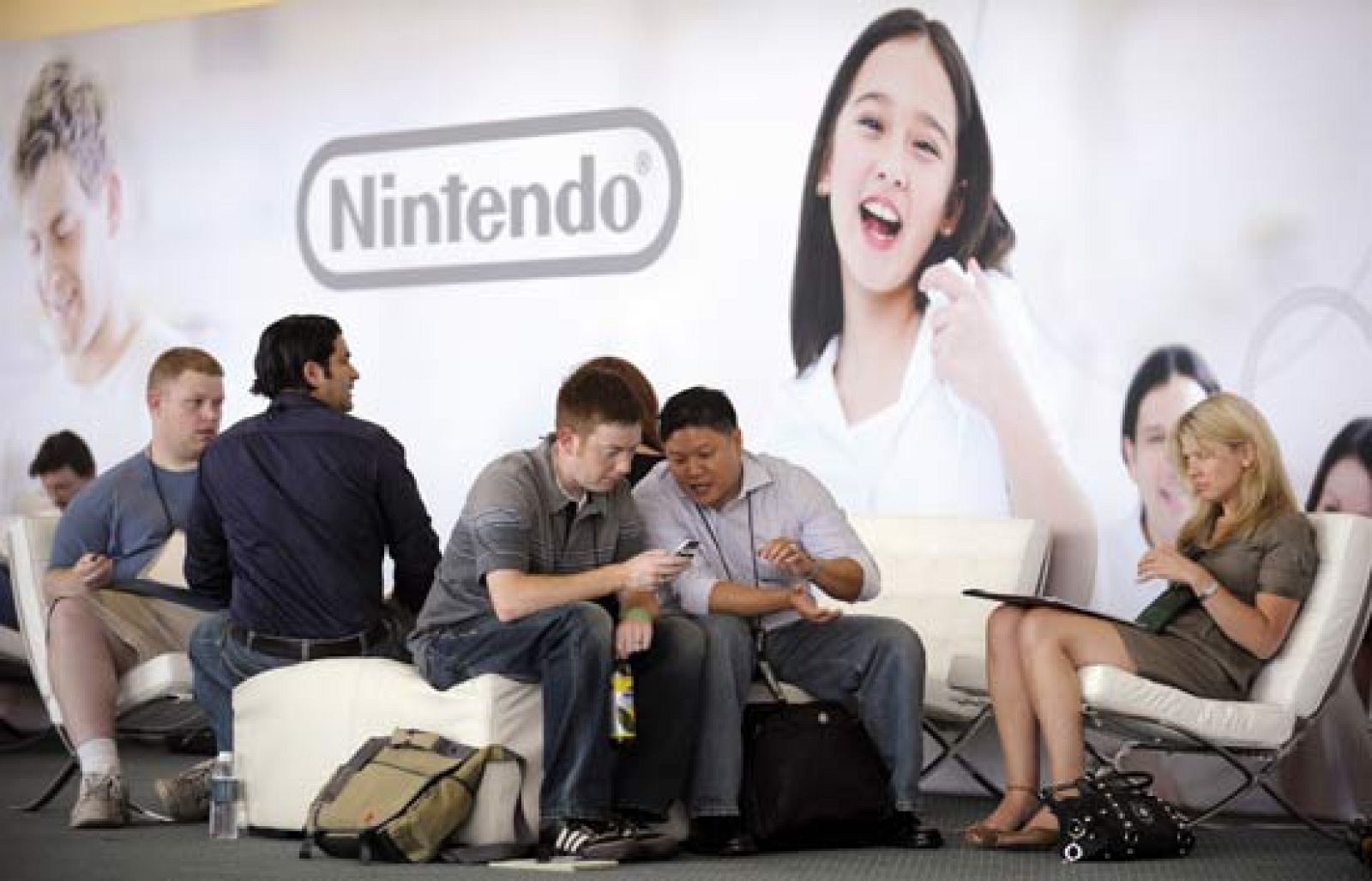 Los videojuegos musicales arrasan en la convención de Los Ángeles.