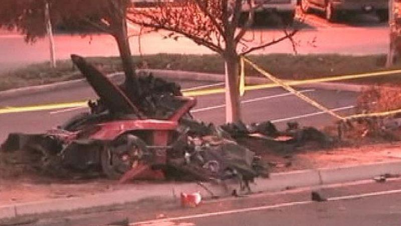 El coche en el que viajaba el fallecido Paul Walker, protagonista de Fast & Furious, destrozado