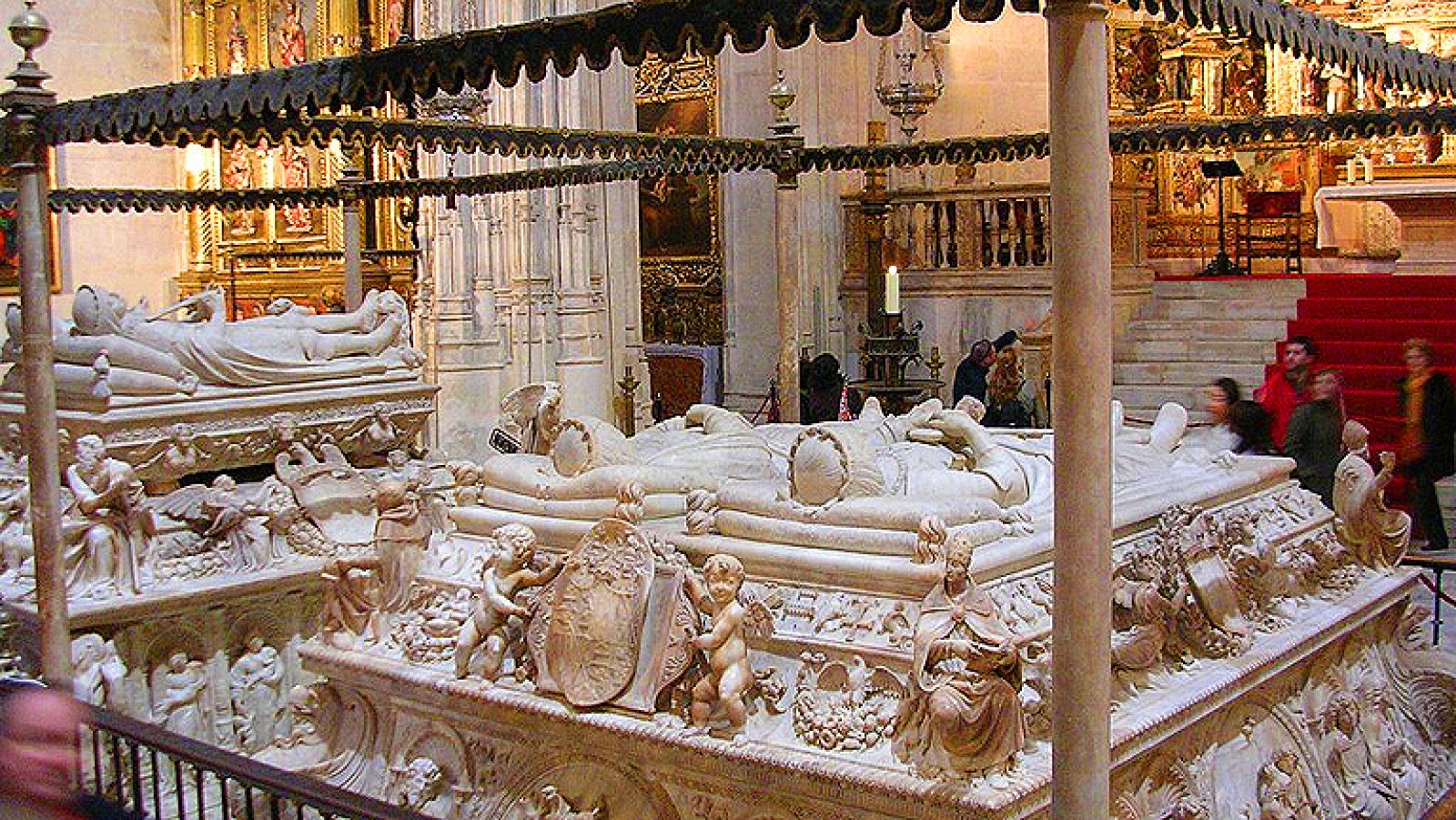 ¿Cómo cambió Granada con la llegada de los Reyes Católicos?