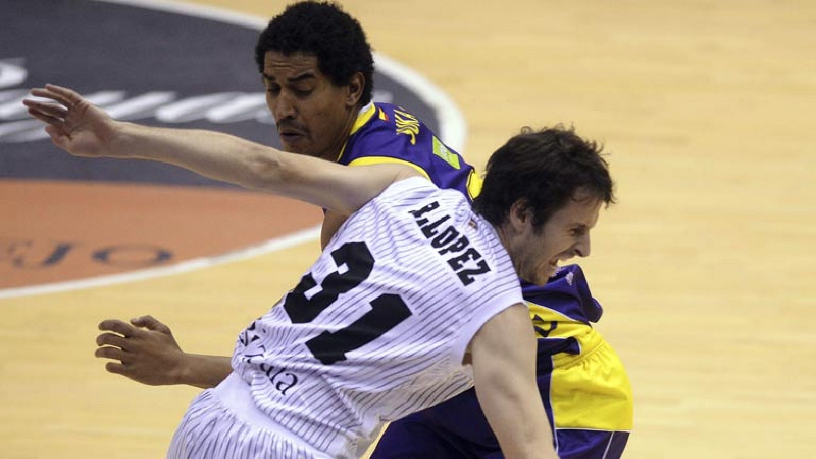 CB Valladolid 57 - Bilbao Basket 81 - Baloncesto en RTVE | Ver