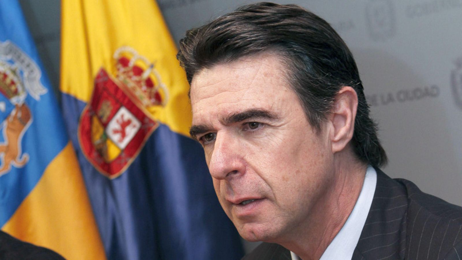 Soria: las eléctricas "no deberían preocuparse" porque el déficit eléctrico tendrá aval estatal