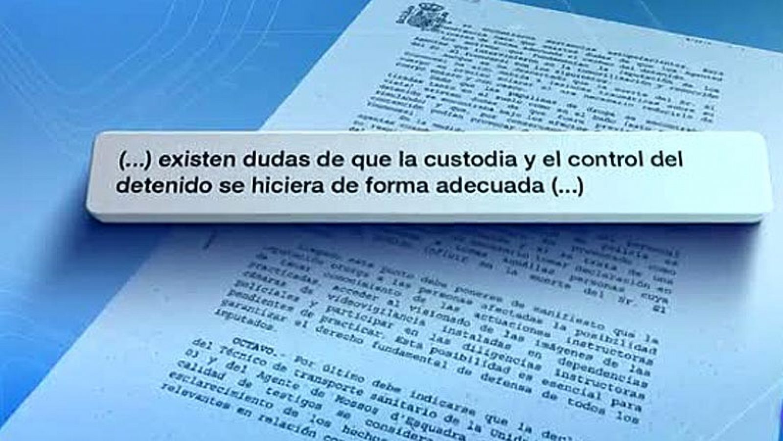 El juzgado de Instrucción número 2 de El Vendrell (Tarragona) ha imputado este miércoles a ocho mossos y a un enfermero y una doctora del Servicio de Emergencias Médicas (SEM) por la muerte de Yassir El Younoussi el pasado 31 de julio cuando estaba detenido en el calabozo de la comisaría de la localidad. El juez acusa a un sargento, dos cabos y cinco agentes de los Mossos de un supuesto delito de homicidio imprudente y les ha emplazado para que presten declaración el próximo 13 de diciembre, han informado fuentes judiciales.