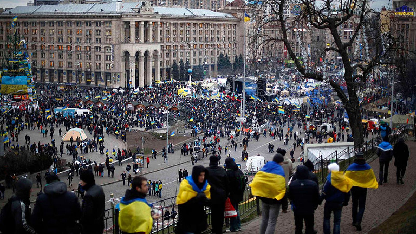 Telediario 1: Crisis política en Ucrania | RTVE Play