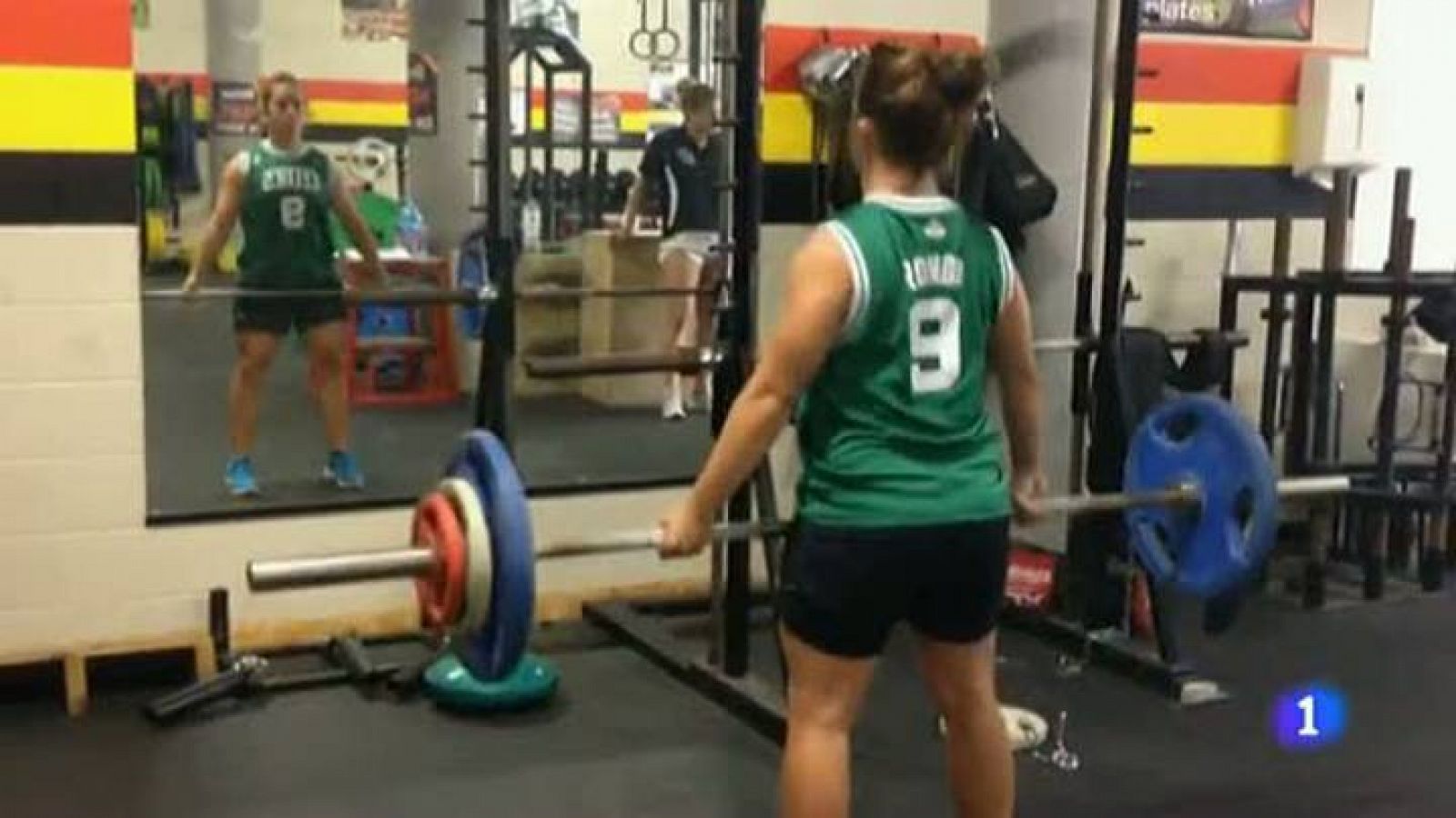 Son Patricia García, Berta García e Irene Schiavón; tres jugadoras de la selección española de rugby que han emigrado a 19.000 kilómetros, a Nueva Zelanda, para mejorar su técnica en un país con 600 equipos y 147.000 licencias (14.000 de ellas de fém