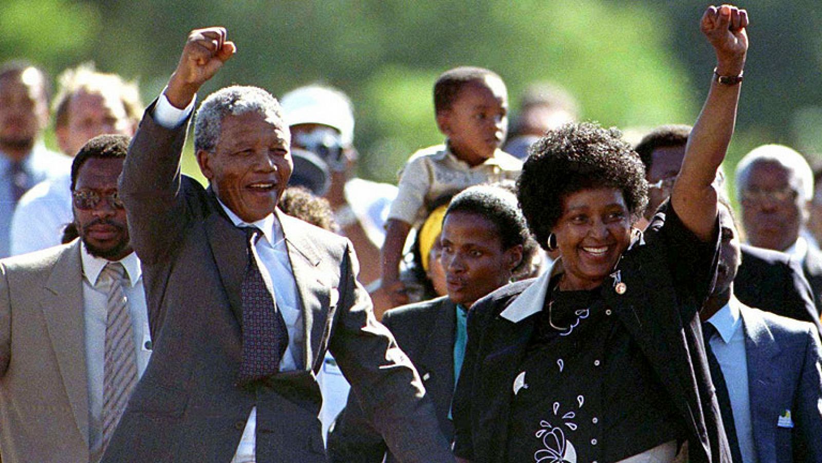 Telediario 1: Mandela, una vida servicio de la lucha por la libertad | RTVE Play