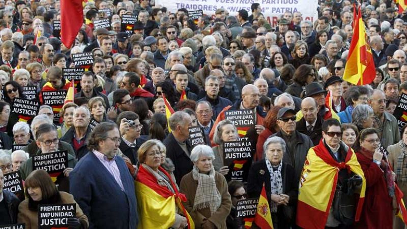 Cientos de personas se concentran en Madrid para protestar por la aplicación de la sentencia de Estrasburgo sobre la doctrina Parot