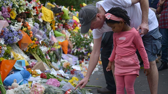 Siguen los homenajes a Mandela