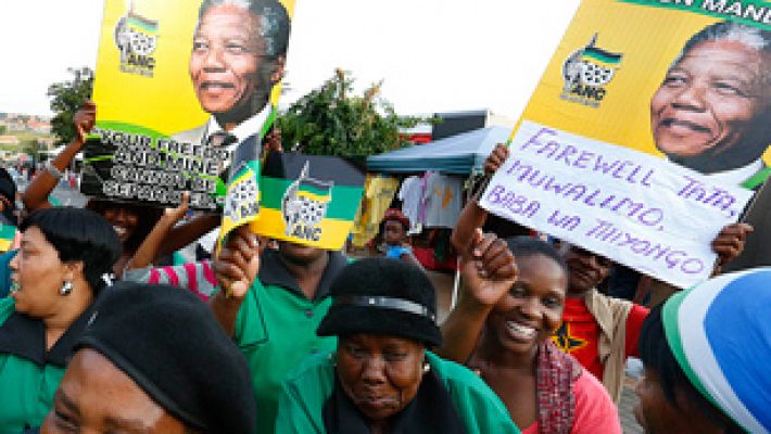 Telediario 1 - La familia de Mandela, agradecida