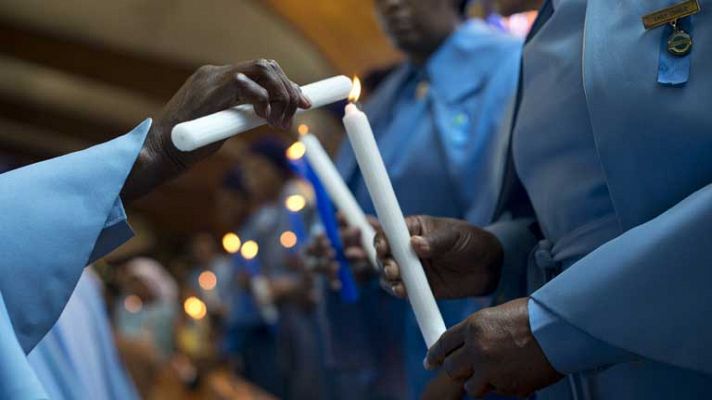 Telediario 1 - Día de oración en Sudáfrica