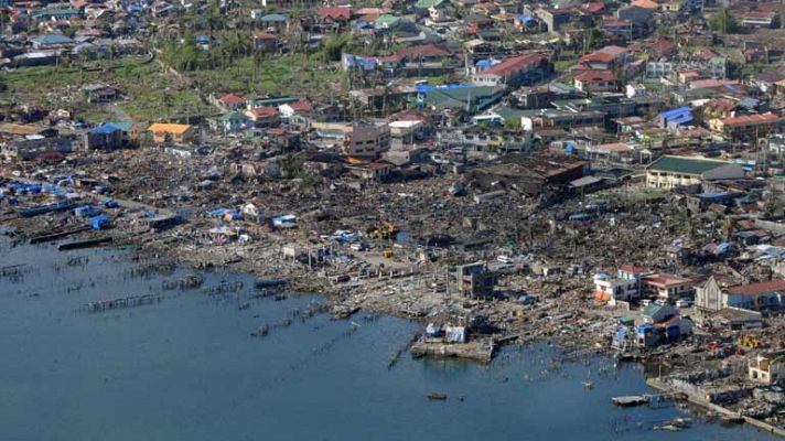 Un mes del tifón Haiyán