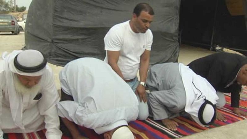 El Gobierno israelí elabora un plan para reubicar a unos 200.000 beduinos