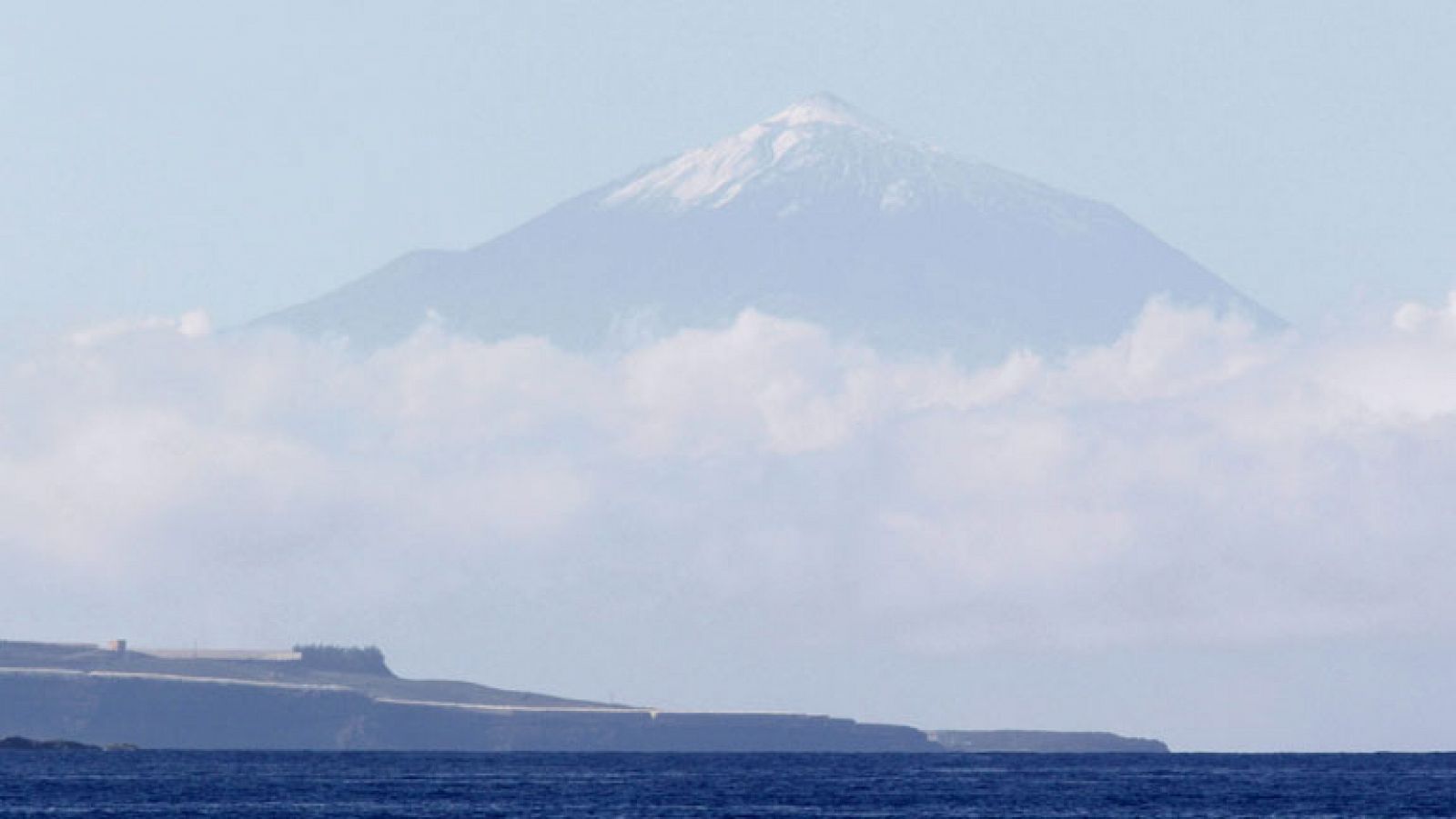 Chubascos en el área del Estrecho y nieblas matinales en el interior peninsular