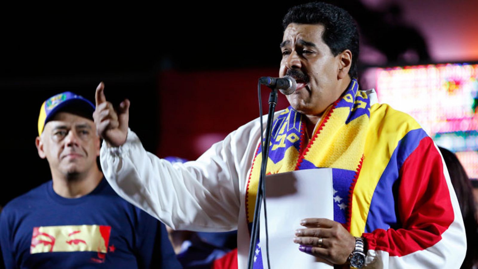 Telediario 1: El chavismo gana las municipales de Venezuela pero la oposición vence en ciudades importantes | RTVE Play